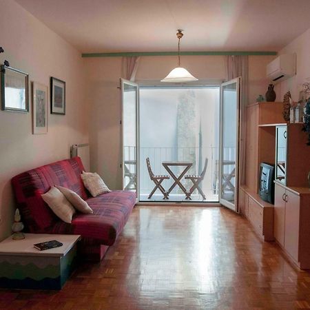 Spacious Balcony Apartment 피란 외부 사진